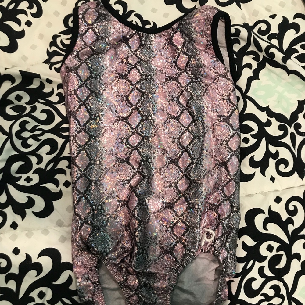 Gymnastics leotard
